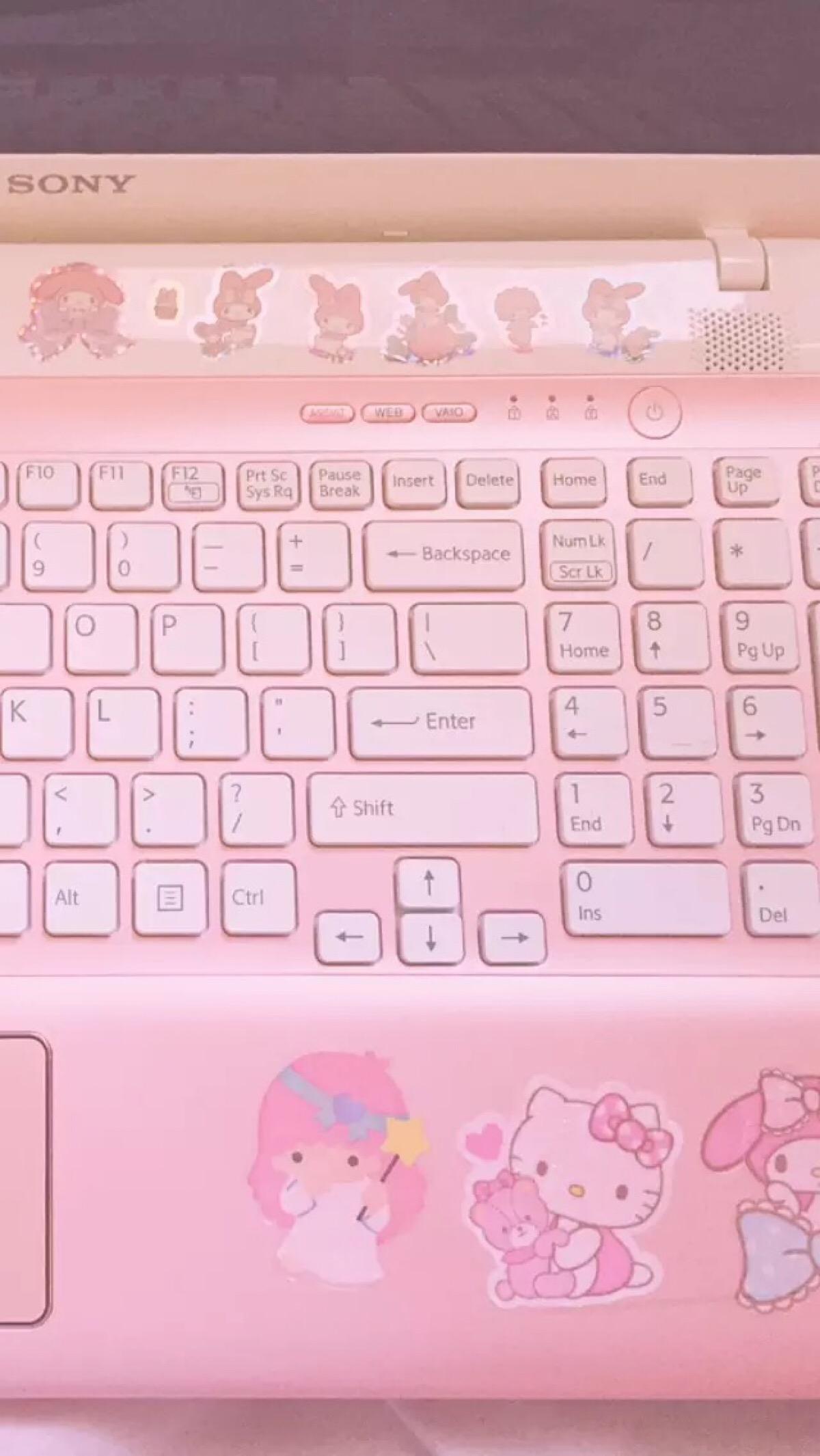 女生键盘壁纸安卓版平板超清4k动态壁纸-第2张图片-太平洋在线下载